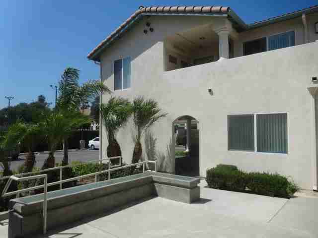 517 E Harvard Blvd #201