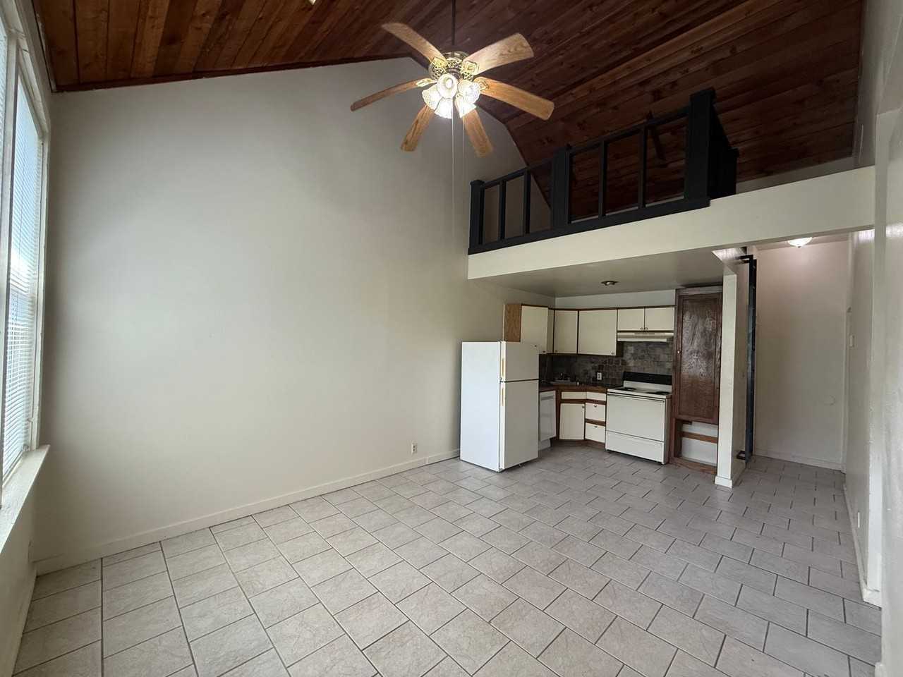8464 Bayou Fountain Ave