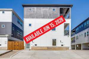 featured image of 2824 Wayside Ave