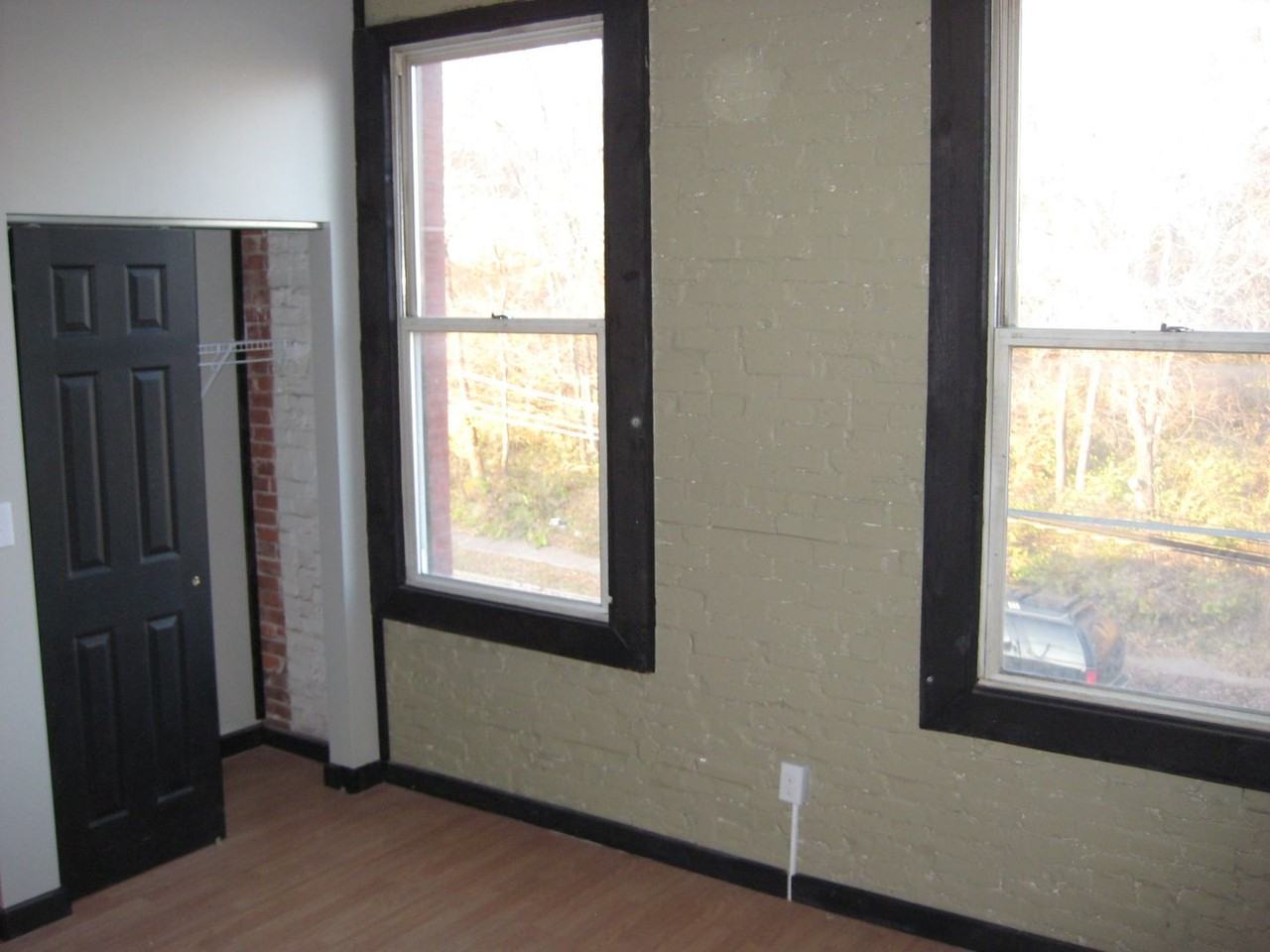 3918 Clayton Ave - Photo 6 of 8