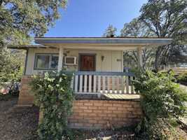 featured image of 14690 Tuolumne Rd #1