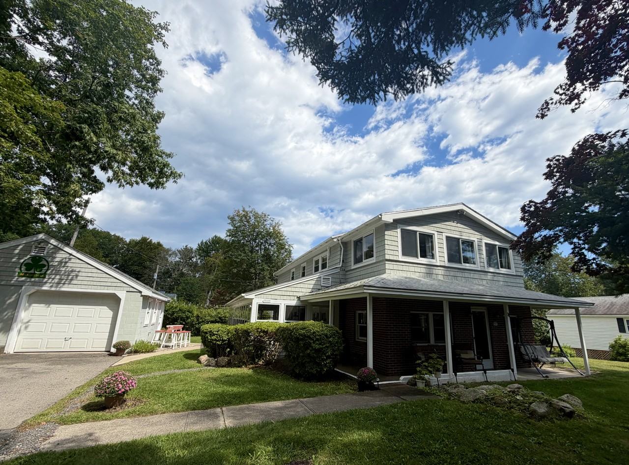 11 Oceanside Ave W #NA - Photo 2 of 23
