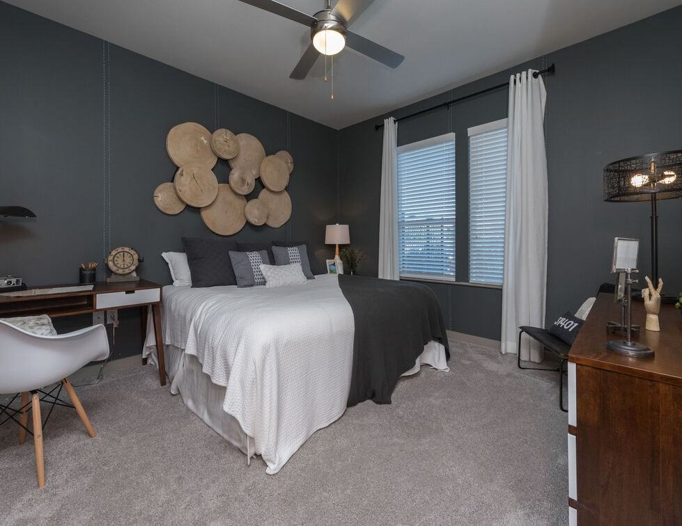Mariner Grove - Photo 6 of 23