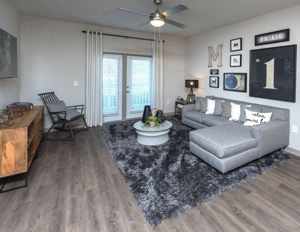 Mariner Grove - Photo 7 of 23