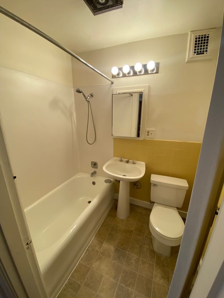 The Lancaster Apartments - Photo 5 of 13