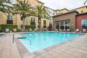 featured image of 3700 Beacon Ave