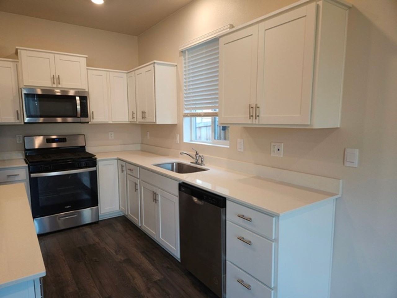 4817 Thyme Ave Ne - Photo 2 of 30