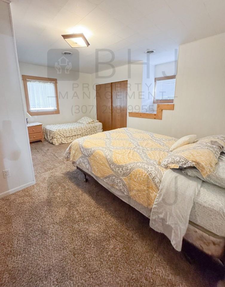 27 Johnson St - Photo 5 of 32