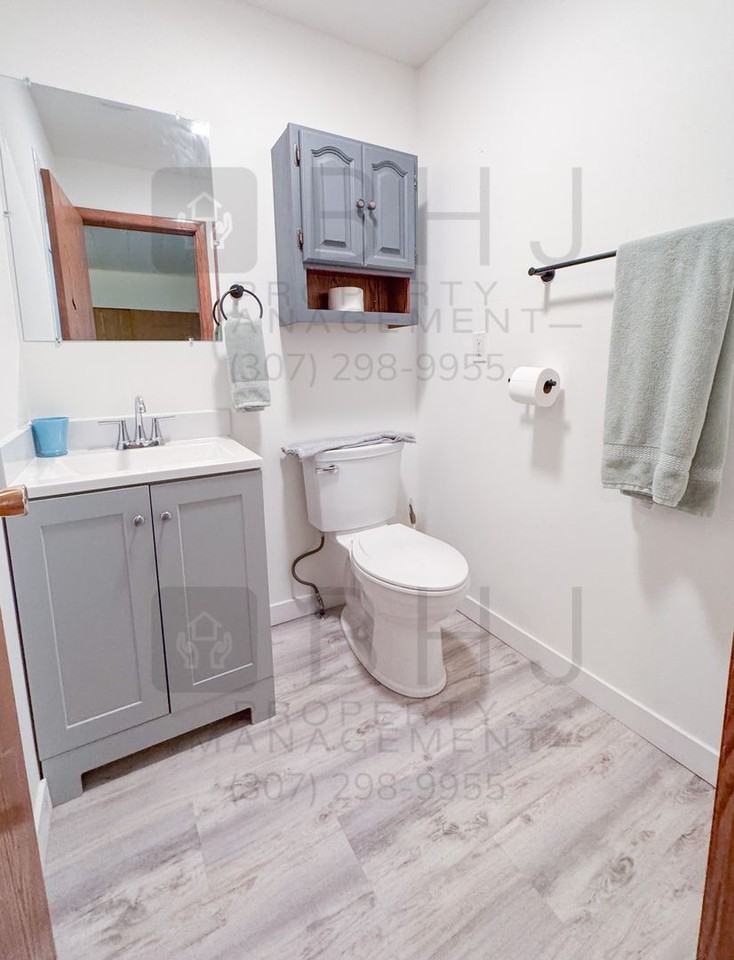 27 Johnson St - Photo 6 of 32
