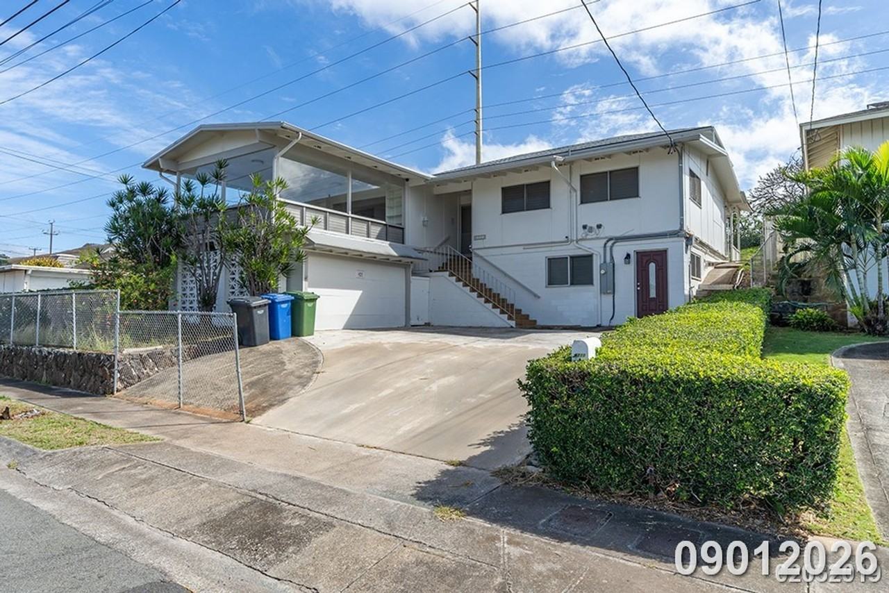 4211 Halupa St