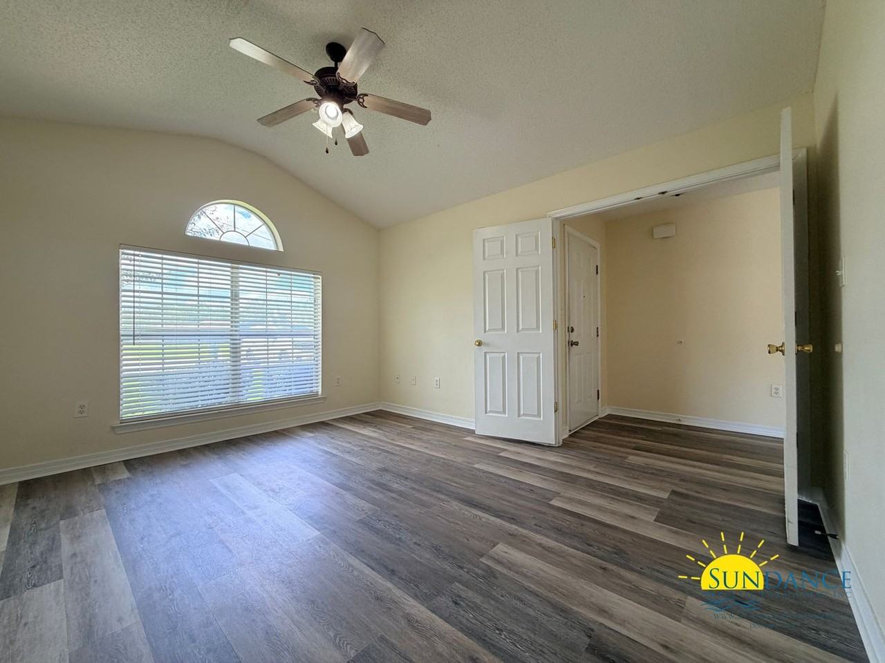 2244 Ortega St - Photo 3 of 31