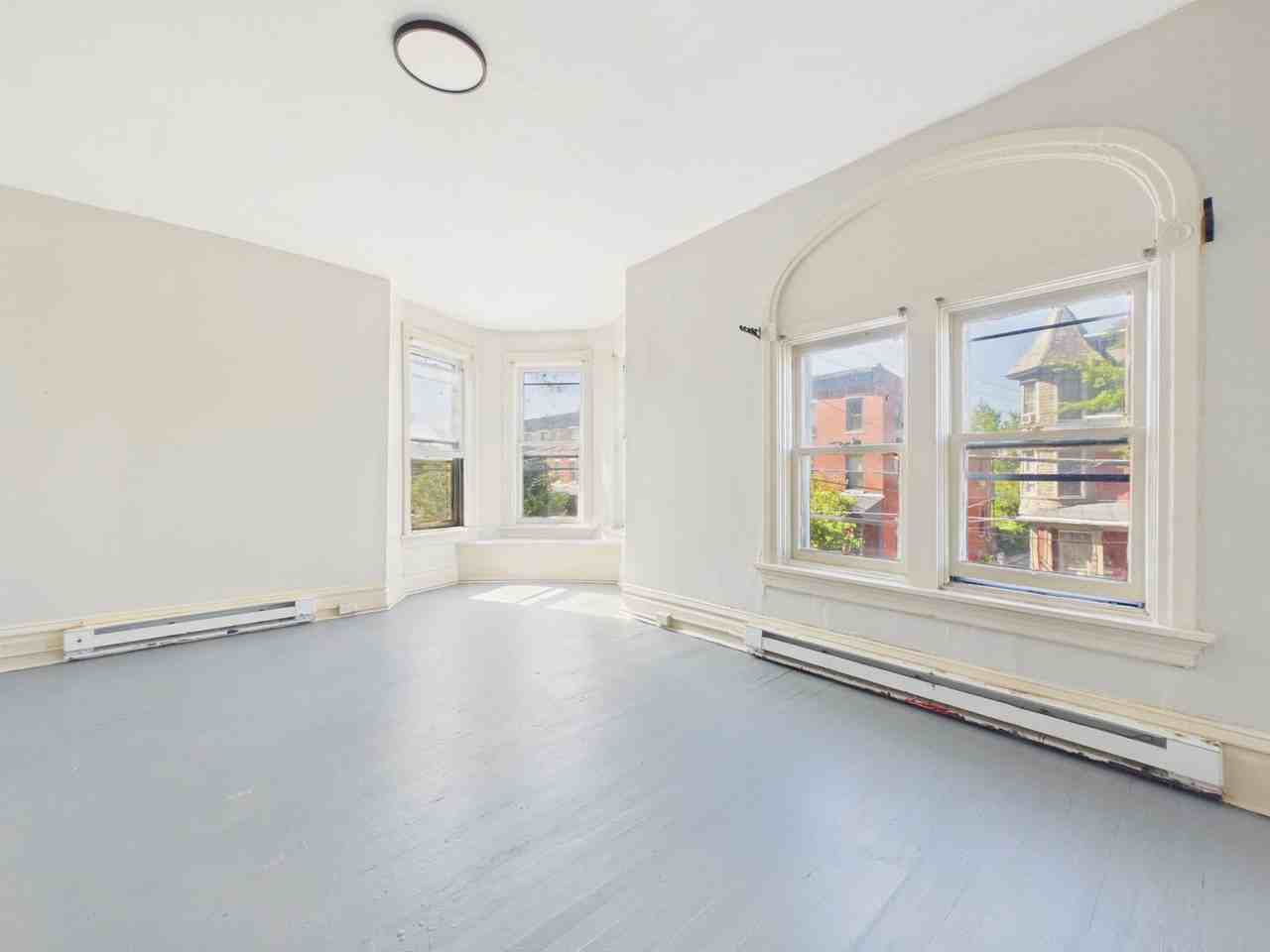 2021 Green St - Photo 3 of 10