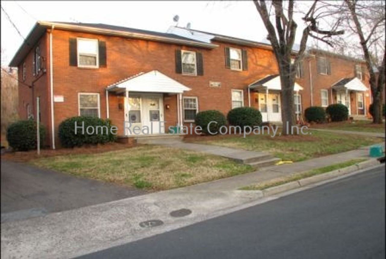 1619 W Northwest Blvd