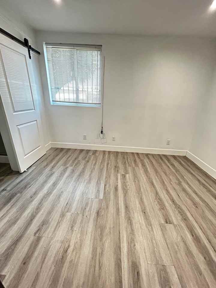 3711  HALLDALE AVE - Photo 7 of 23