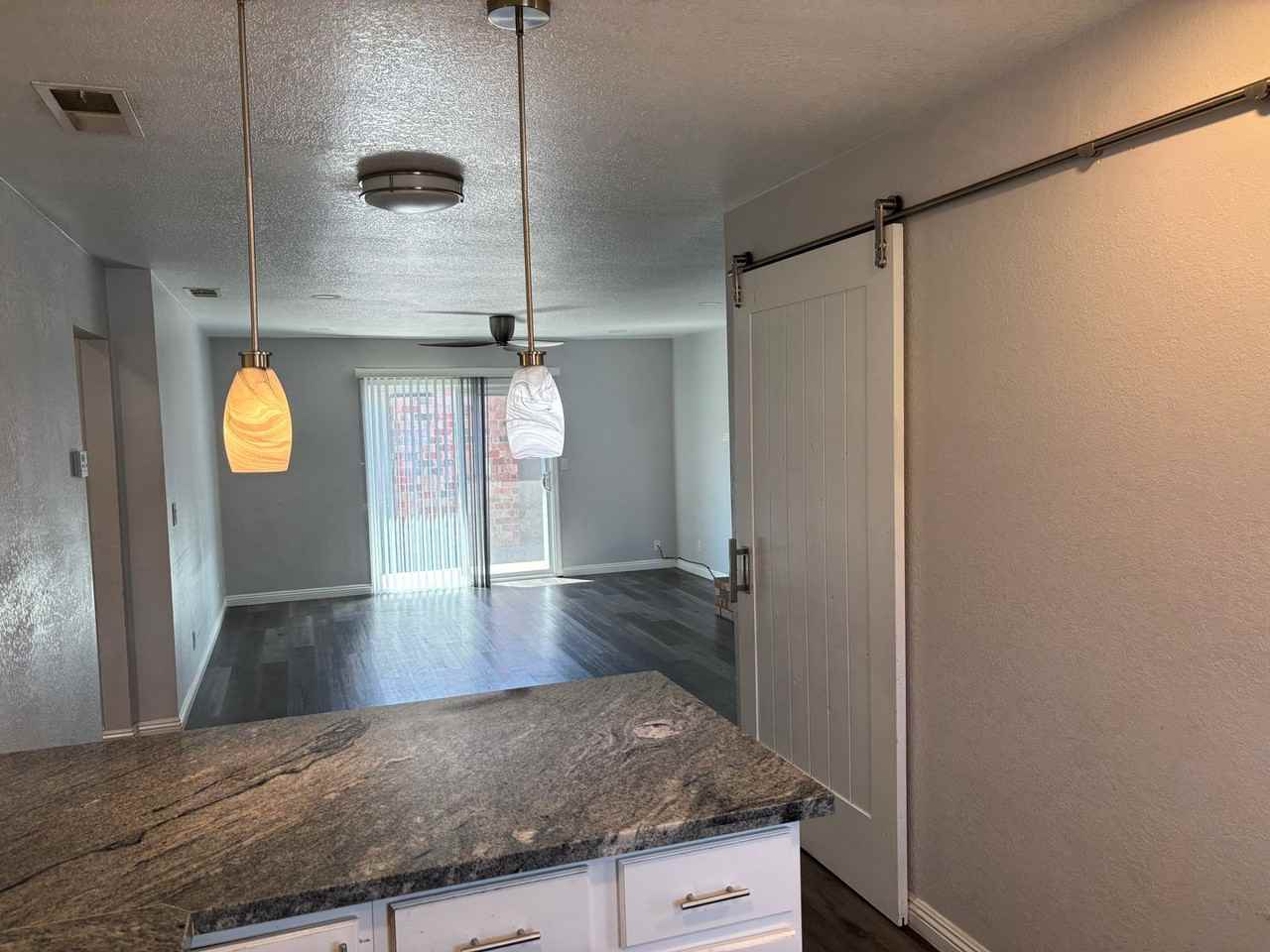6829 Harmon Dr - Photo 4 of 19