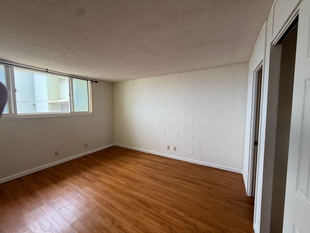 4156 Rice St - Photo 7 of 11