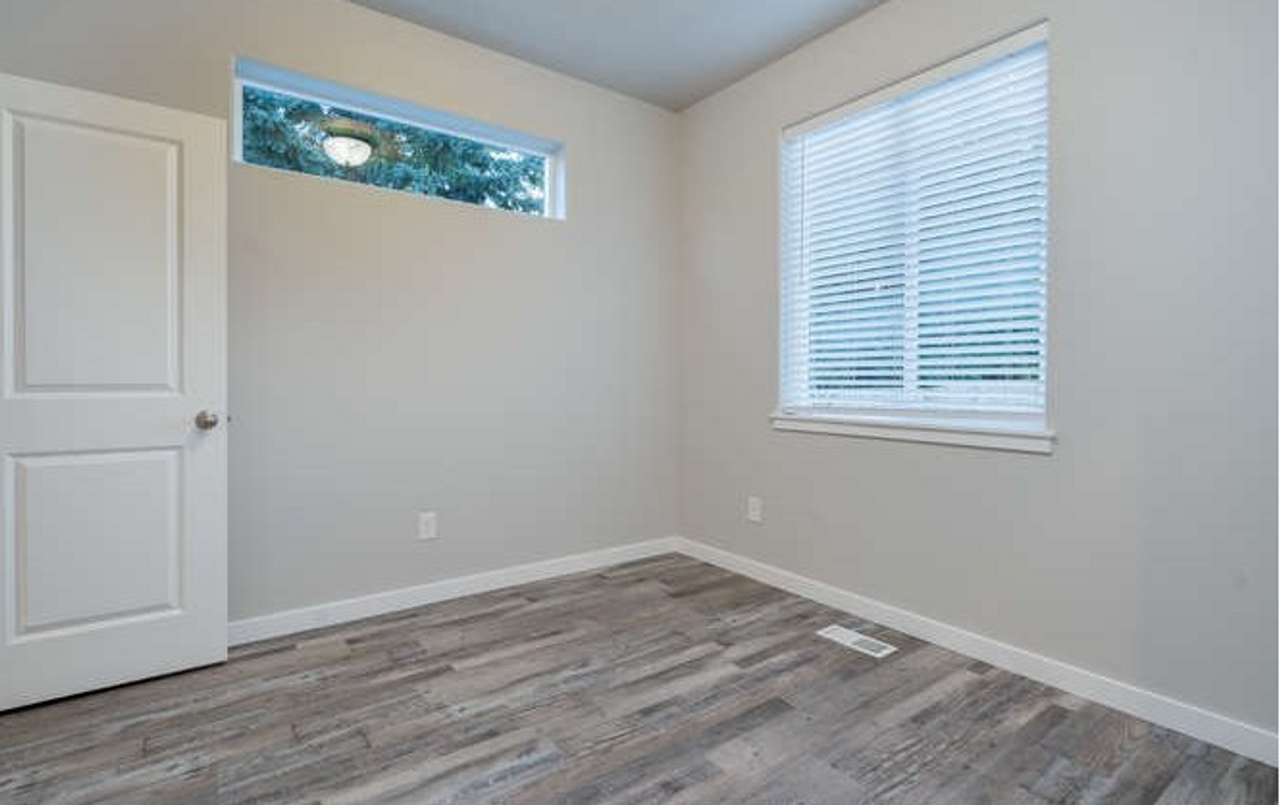 4910 Ne 65th Ct - Photo 3 of 15