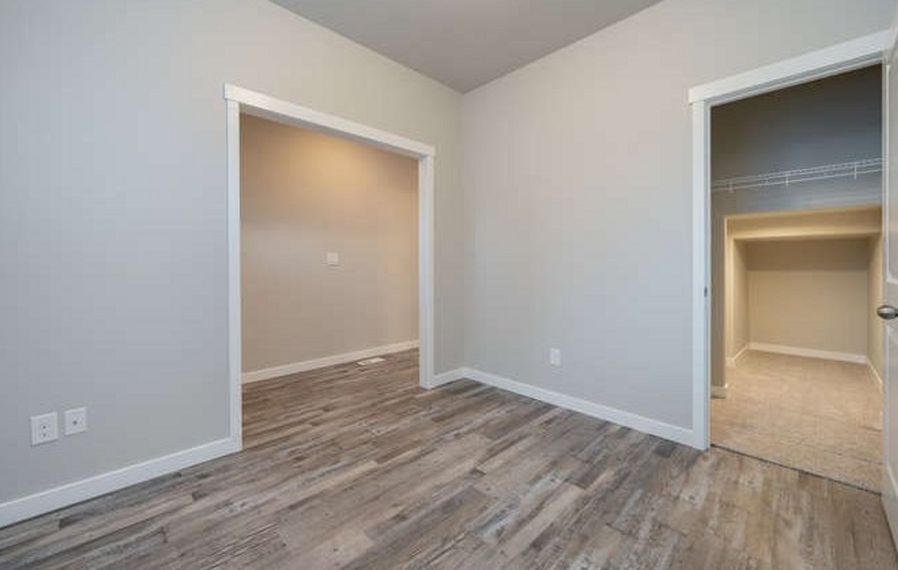 4910 Ne 65th Ct - Photo 4 of 15