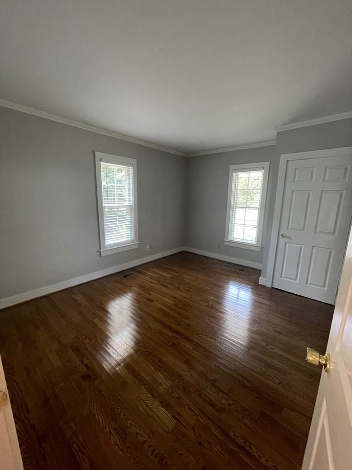 325 N Avalon Rd - Photo 6 of 8