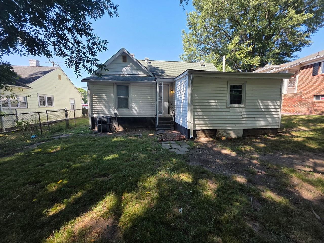 117 Wheeler St - Photo 3 of 12