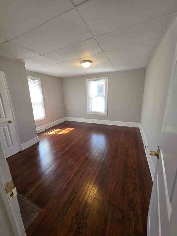 117 Wheeler St - Photo 5 of 12