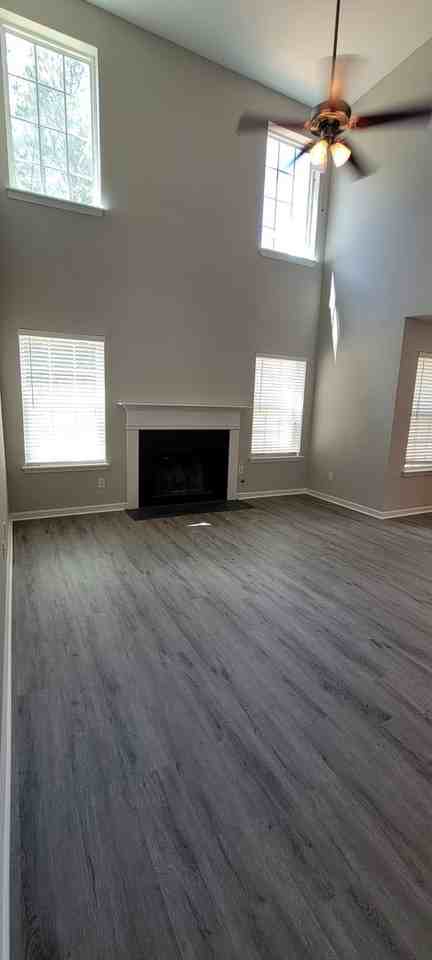 5291 Caitlin Ln - Photo 3 of 30