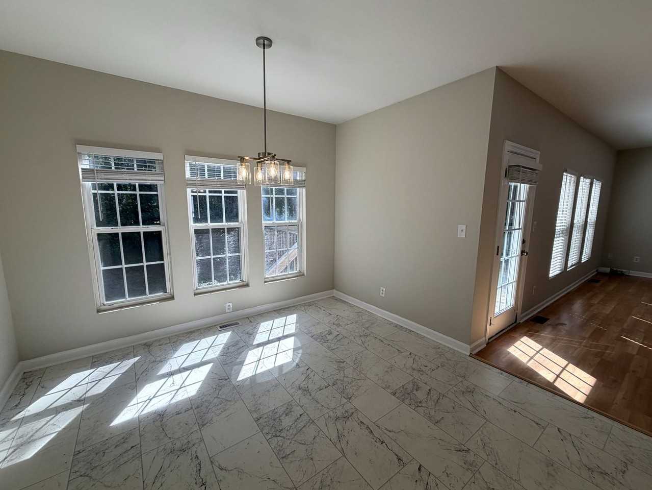 1908 Kylewood Ct - Photo 4 of 21