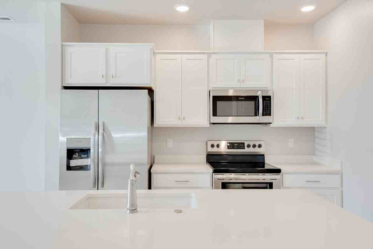 322 S Echo Canyon Ave - Photo 7 of 23