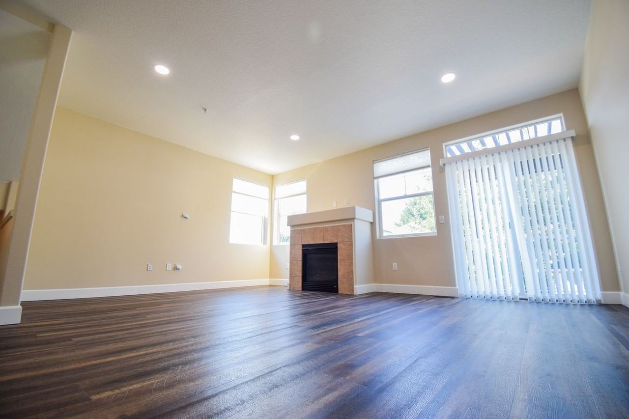 10735 Sw Canterbury Ln #104 - Photo 2 of 26