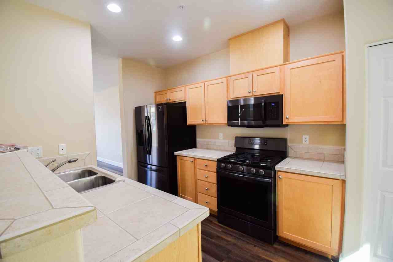10735 Sw Canterbury Ln #104 - Photo 5 of 26