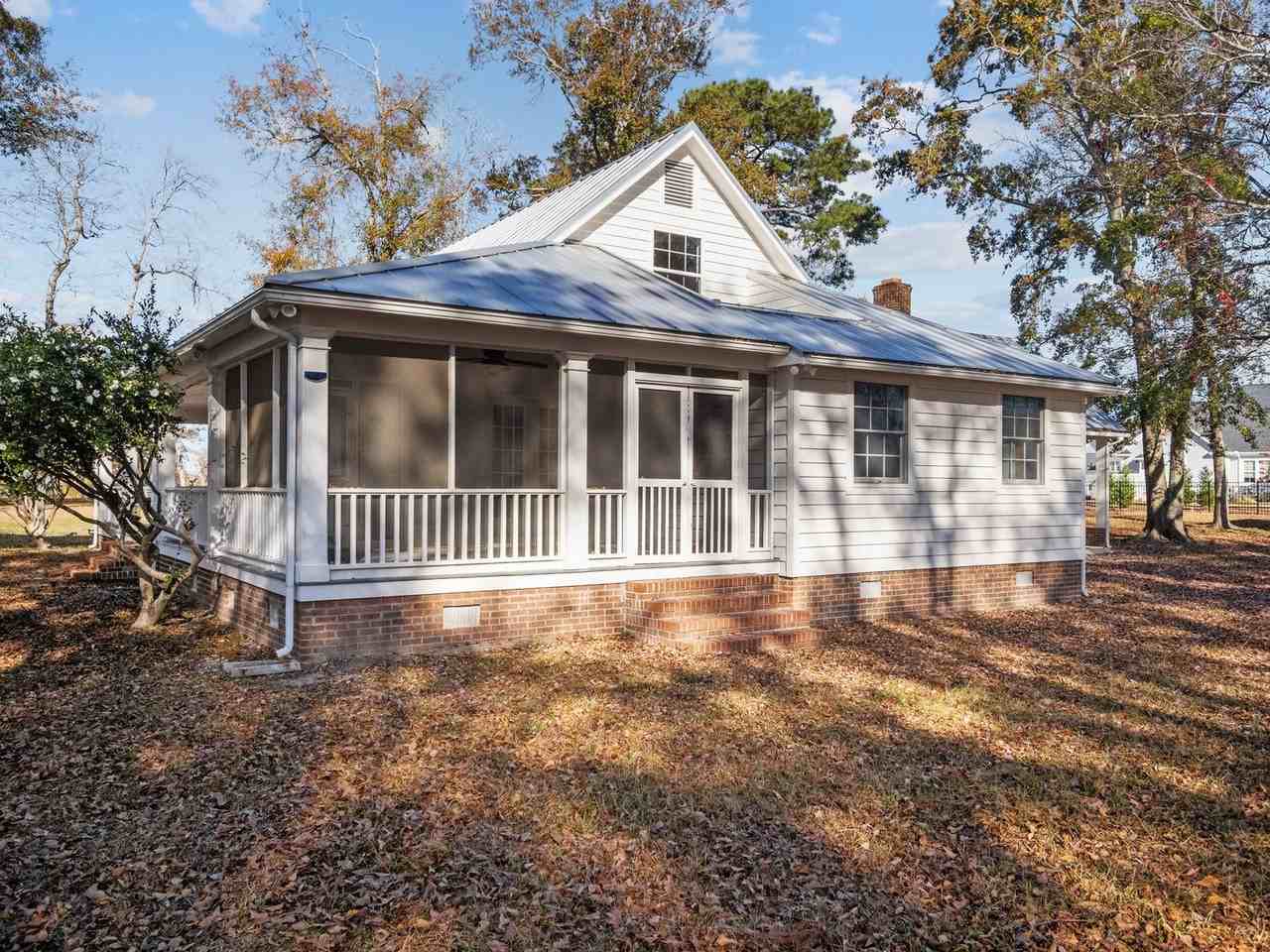 2229 Sloop Point Loop Rd - Photo 2 of 50