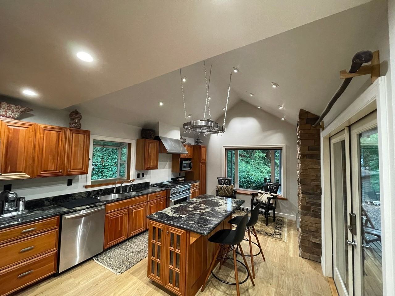 17163 30th Ave Ne - Photo 5 of 15