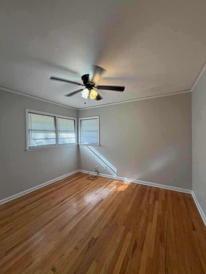 417 Holland Dr - Photo 7 of 13