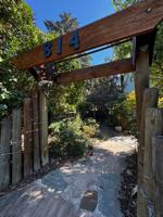 featured image of 814 E 5th Ave