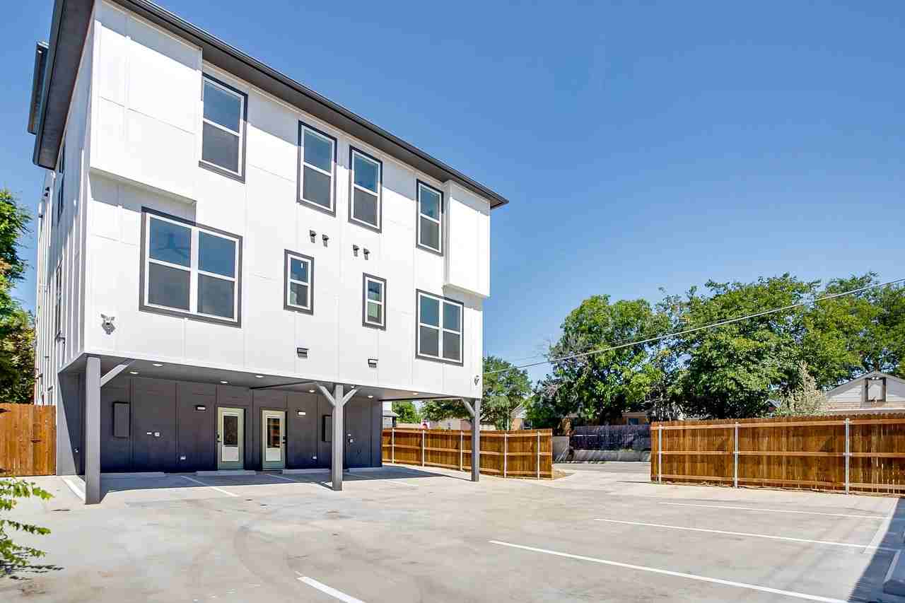 2803 Forest Park Blvd - Photo 4 of 44