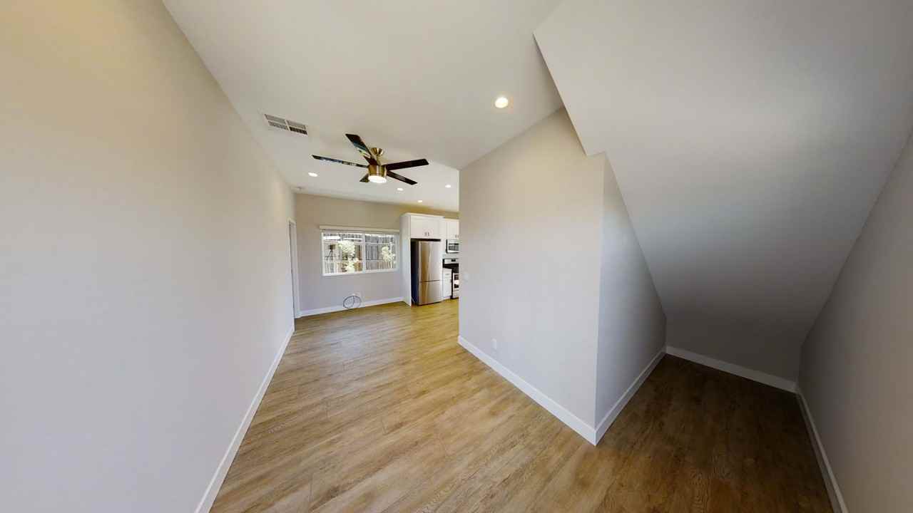 6453 Richard St - Photo 4 of 12