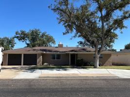 featured image of 1434 Custer Ave