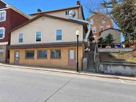 featured image of 620 Carothers Ave