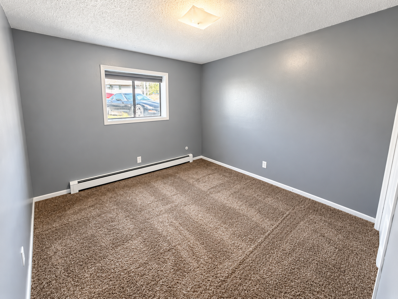 1643 Kelby Dr - Photo 6 of 10