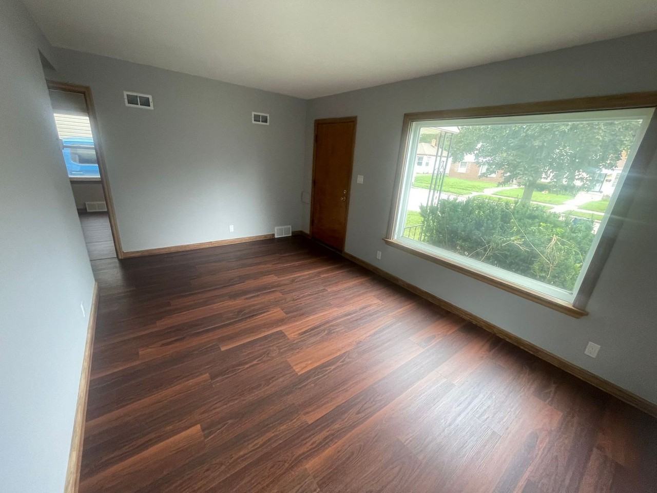 4441 N 40th St - Photo 2 of 10
