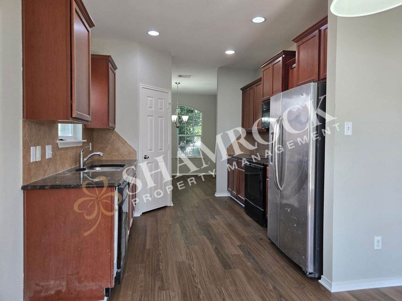 6509 Tejas Dr - Photo 5 of 14