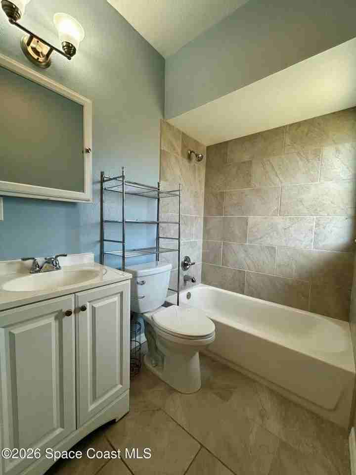 507 Jefferson Ave - Photo 7 of 16