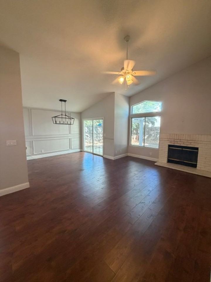 5211 Moonlight Way - Photo 4 of 26