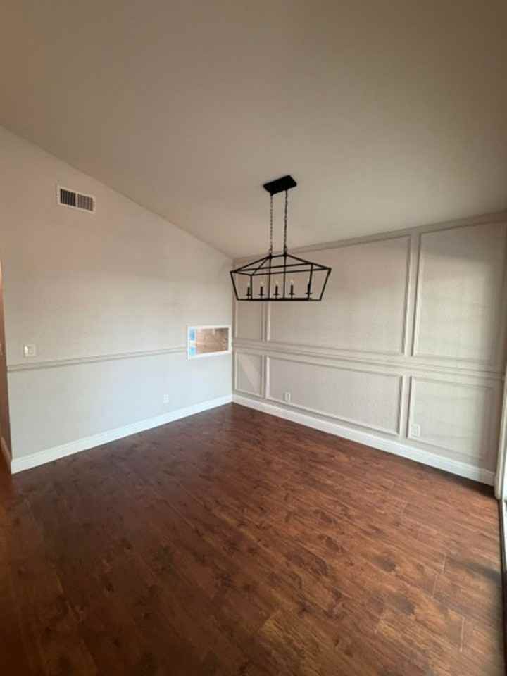 5211 Moonlight Way - Photo 6 of 26