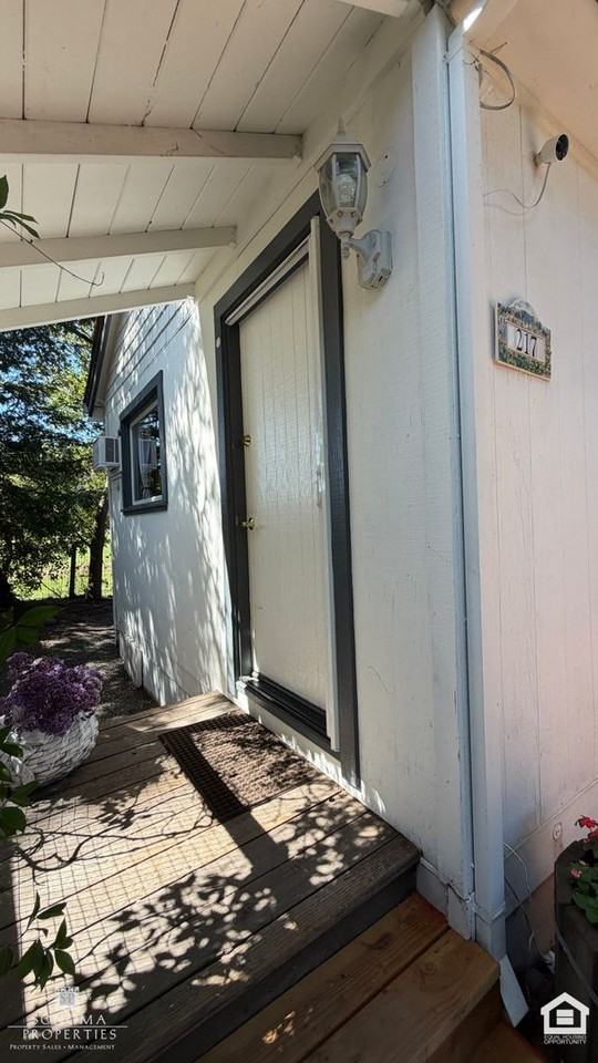 217 1st St W - Photo 2 of 27