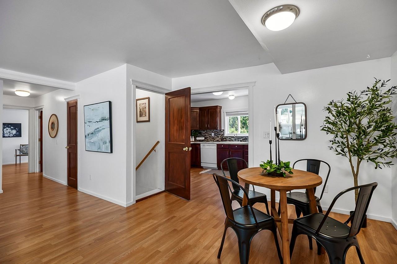 6609 Elliott Way - Photo 4 of 14