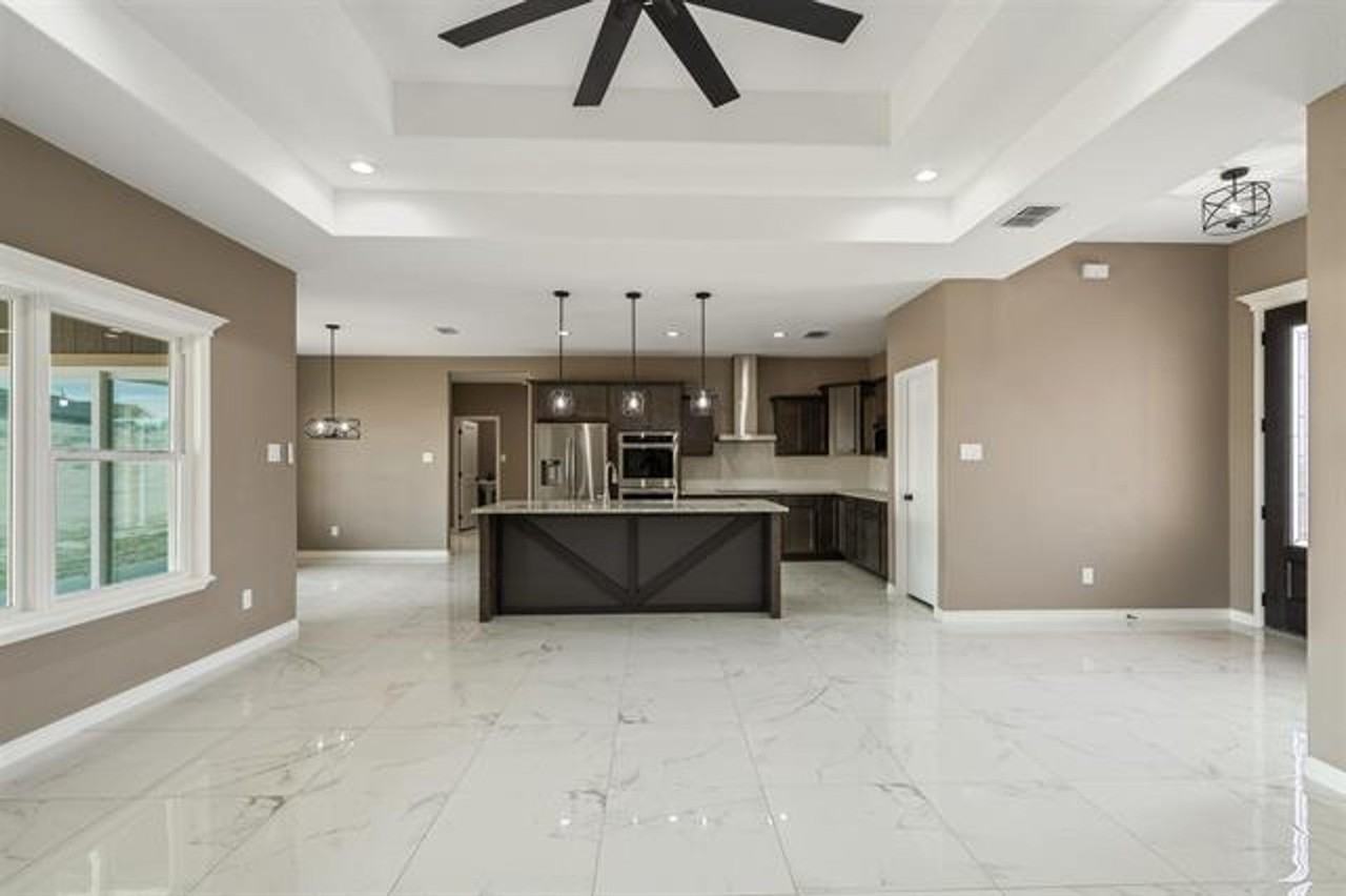 257 Buenos Aires Dr - Photo 4 of 25