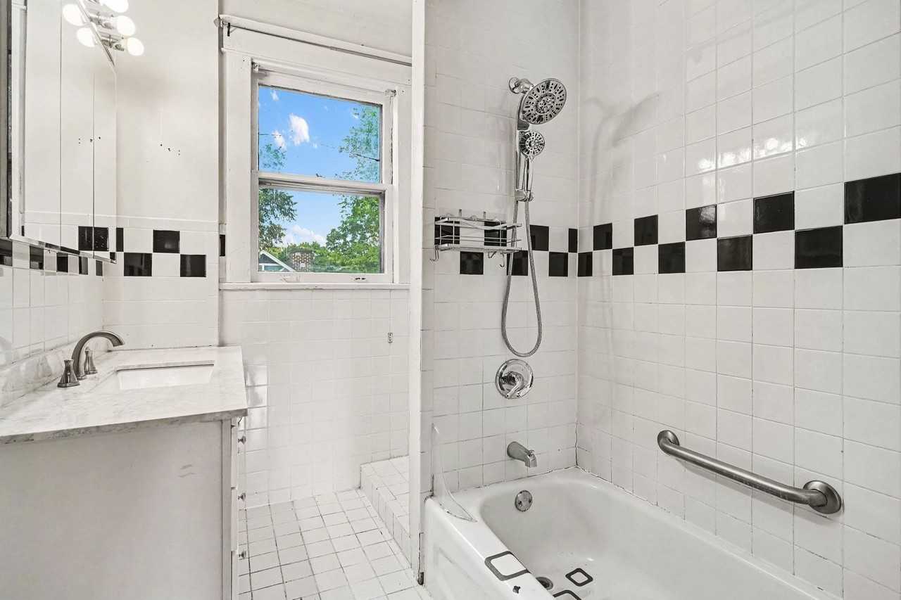 617 Shelby Ave - Photo 7 of 15