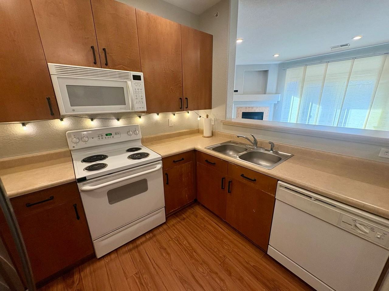 9518 W San Juan Cir #203 - Photo 4 of 18