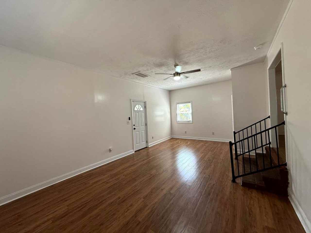 6441 Kincross Ave - Photo 5 of 20